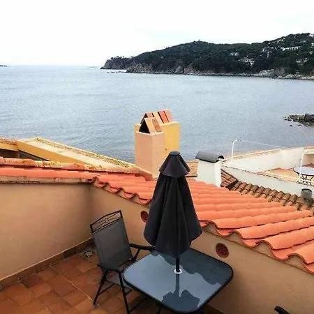 Beachfront Calella Duplex *
